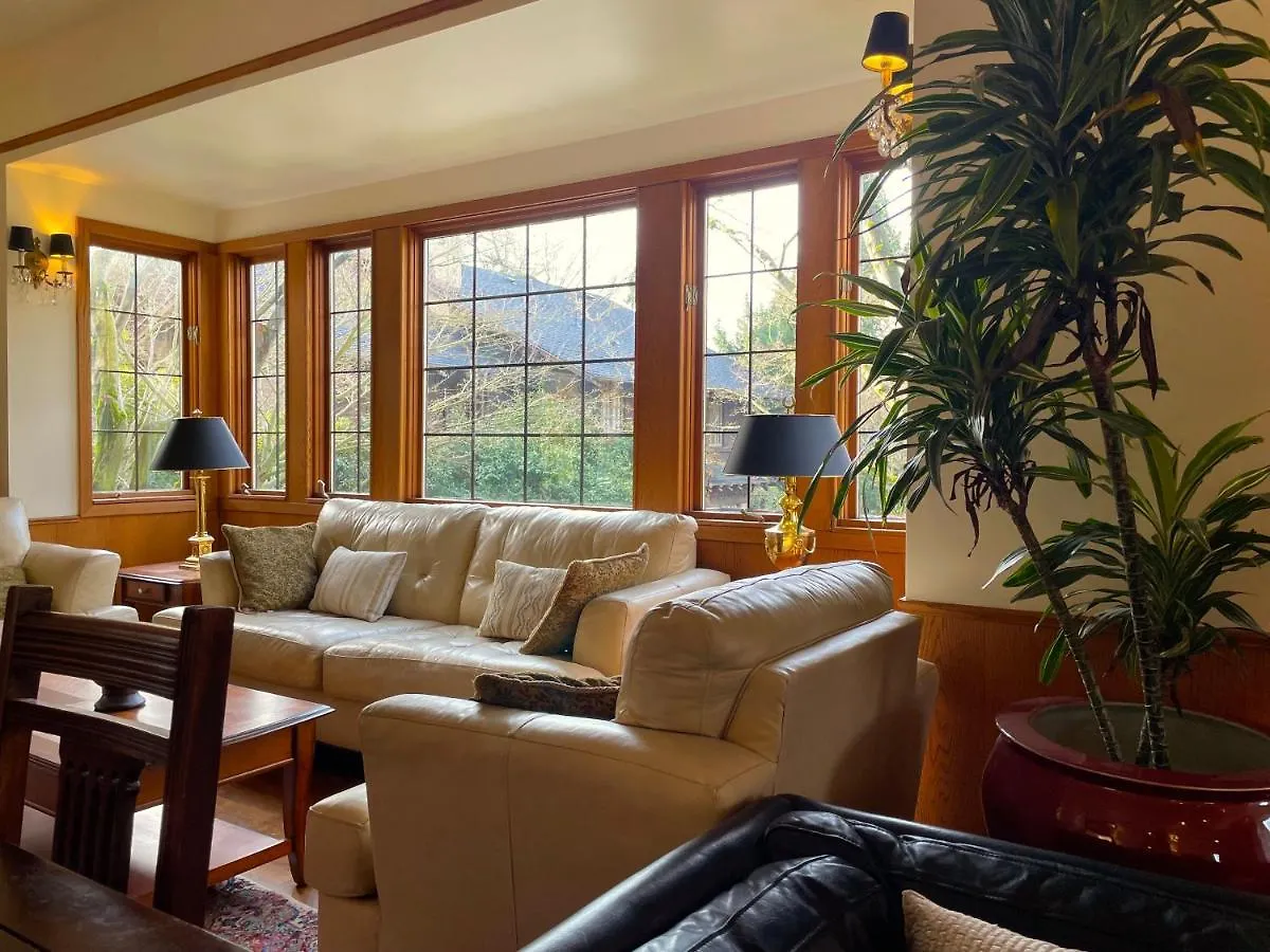 Cecil Bacon Manor Bed & Breakfast Seattle 0*,  United States