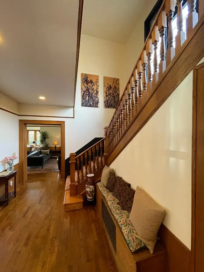 Cecil Bacon Manor Bed & Breakfast Seattle